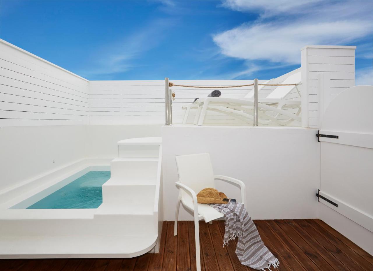 Oia Collection Boutique Suites Esterno foto